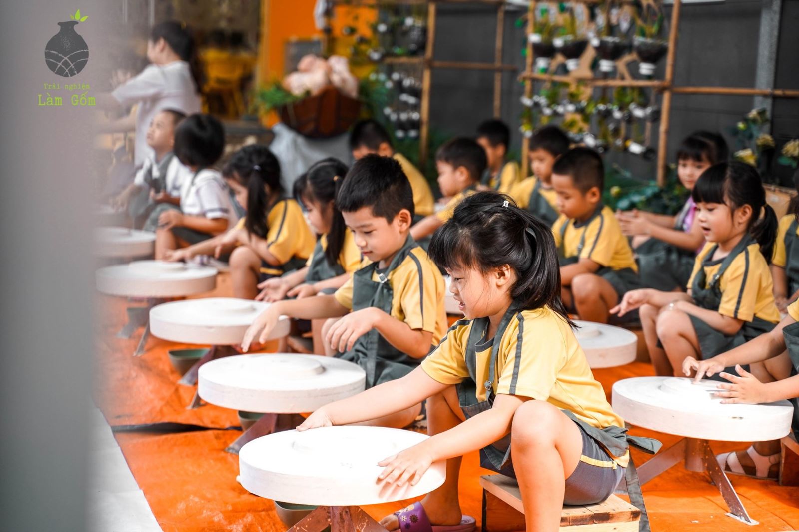 Trải nghiệm Làm Gốm tại Nhân Trí Dũng