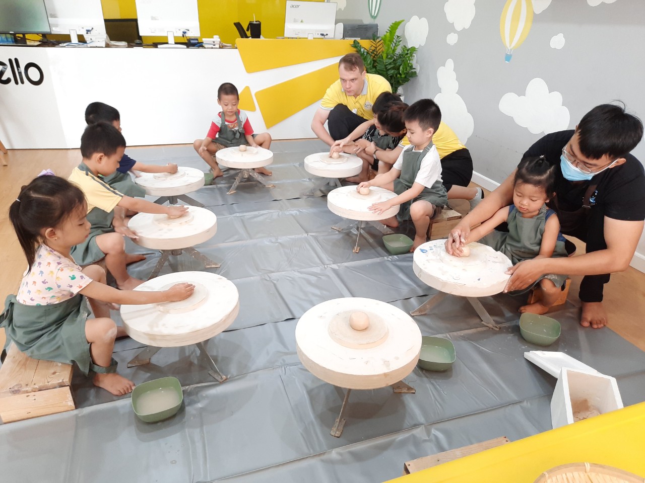 Trải nghiệm Làm Gốm tại Nhân Trí Dũng