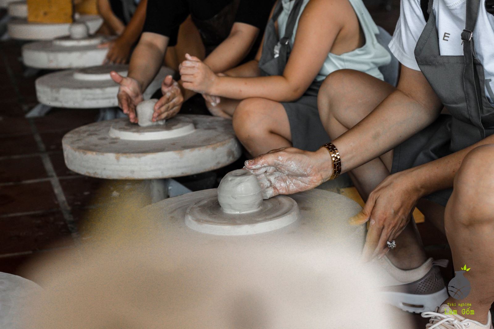 Làm Gốm thủ công Nhân Trí Dũng