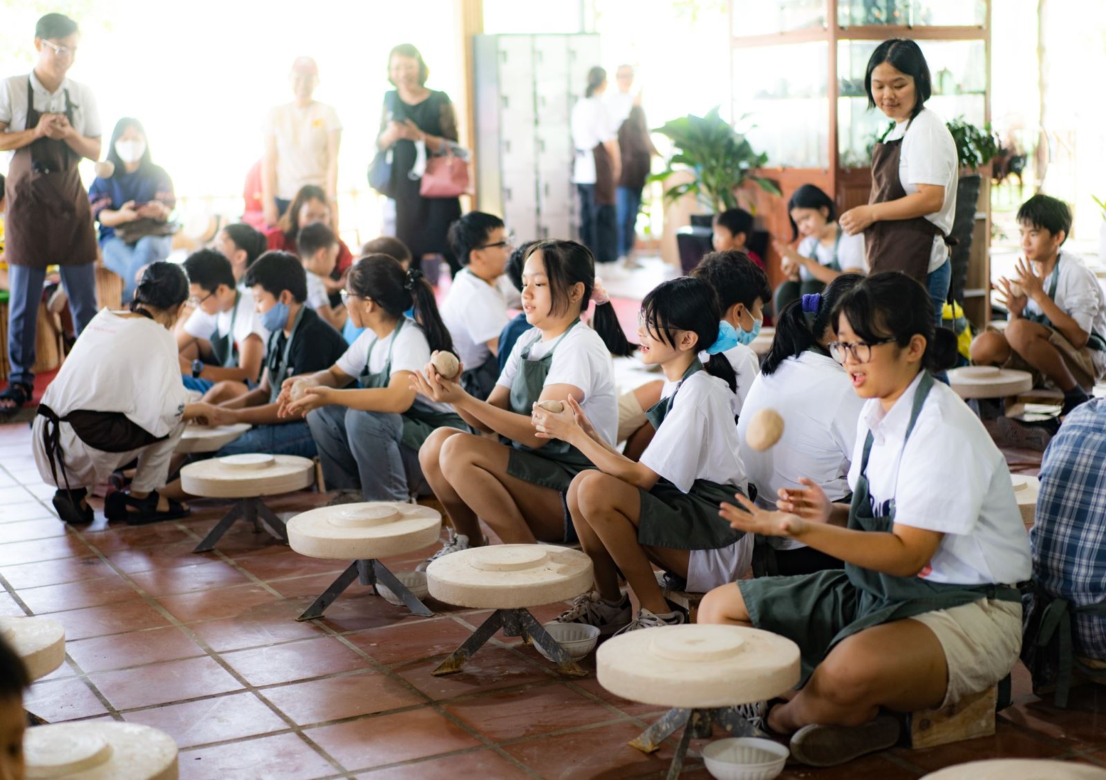 HIỂU VỀ GỐM LÀ GÌ? TẠI TRUNG TÂM NHÂN TRÍ DŨNG